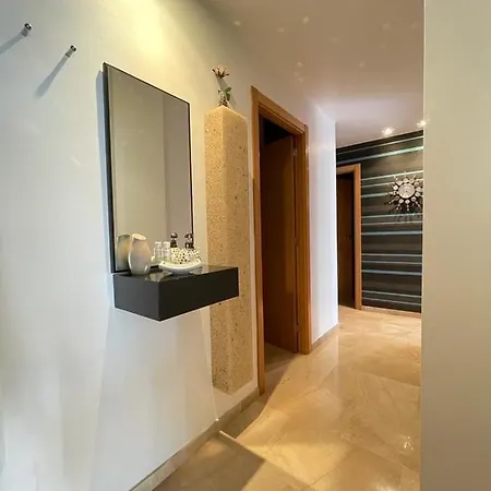 Penthouse In Apartament