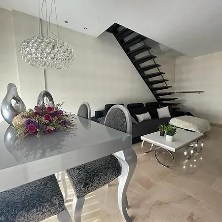 Penthouse In Apartament Elx