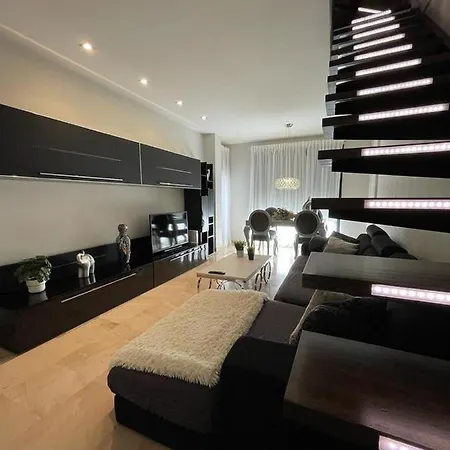 Apartment Penthouse In Elche